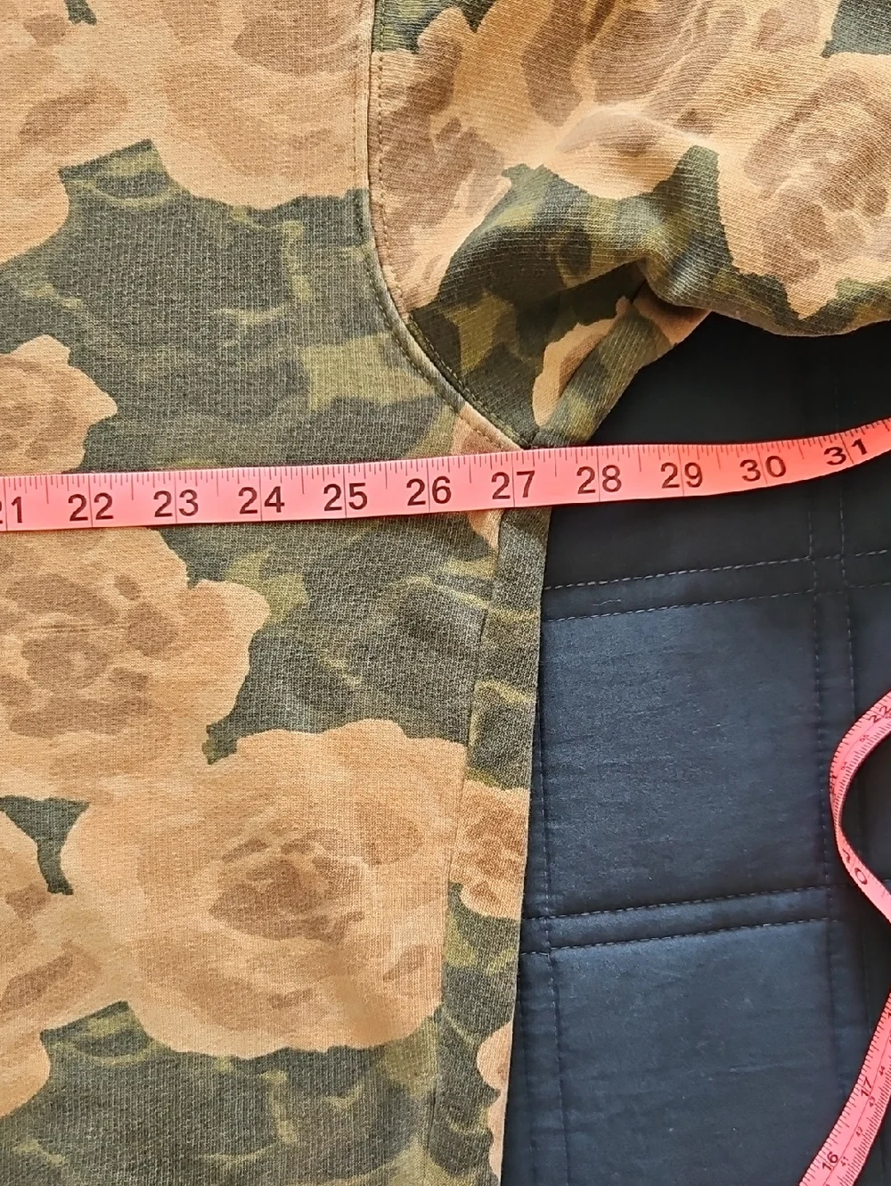 Free People We The Free “It’s A Vibe” Hoodie, M, Camoflauge, Floral, Oversized - Picture 8 of 10